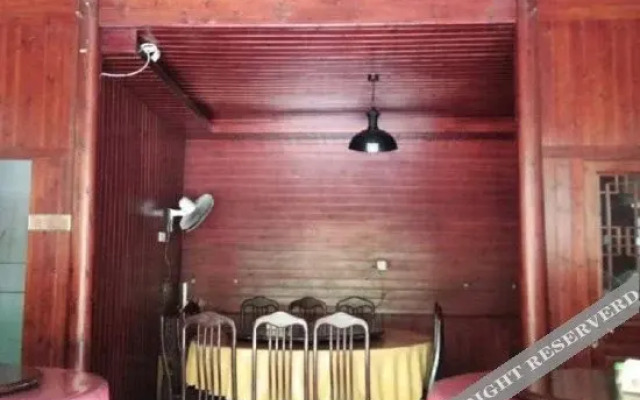 Yinzhuhai Farmhouse