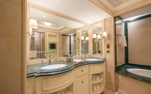 The Ritz-Carlton, Beijing