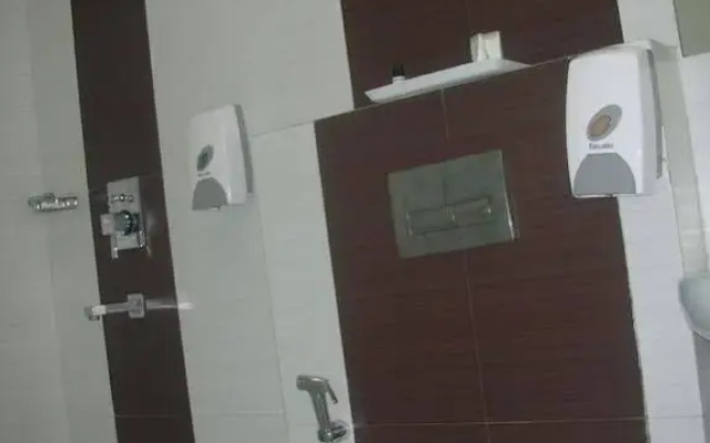 Hotel Hyphen Noida