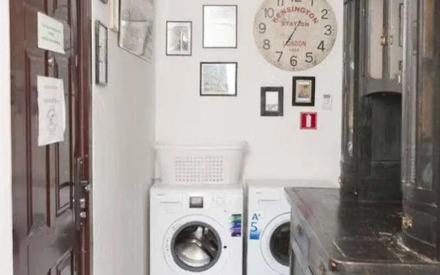 Hostel 24 Center