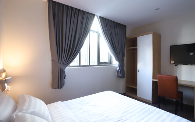 Lanura Apartments and Hotel