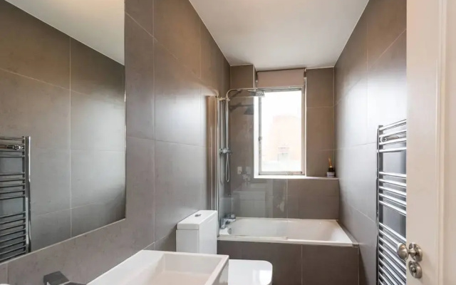 Sloane Square Luxury Flat 4 Guests