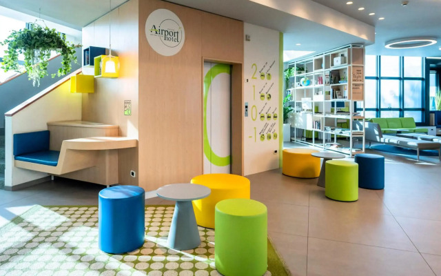 Airport Hotel
