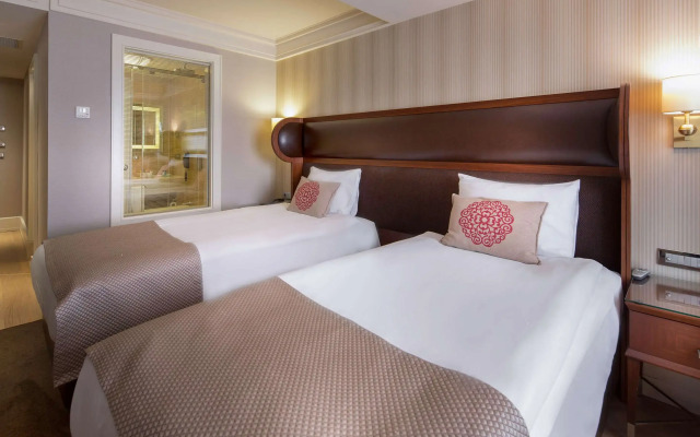 Titanic Comfort Sisli