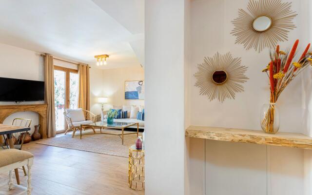 Stunning 4 Bedroom House In Albaicin. Alhacaba