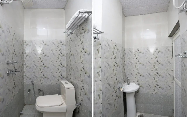 Hotel Sudhir by OYO Rooms