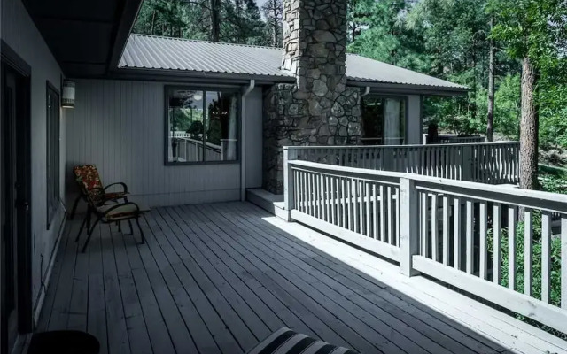 Holly Haven - Five Bedroom Cabin