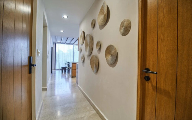 Pure Condos 302 By Lockey
