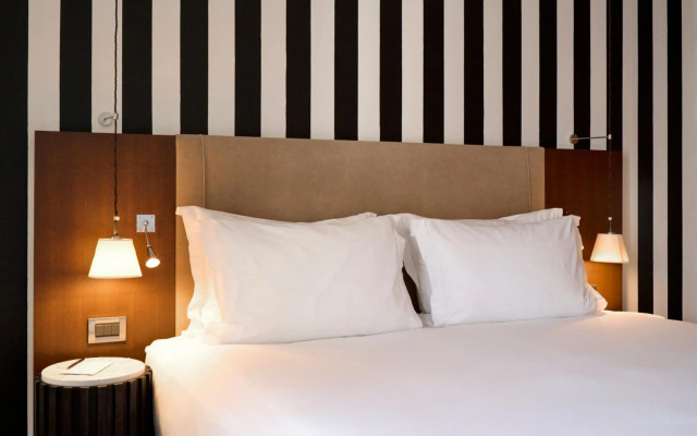 Grand Hotel Champs-Elysees