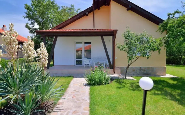 Sunny Hills Villas