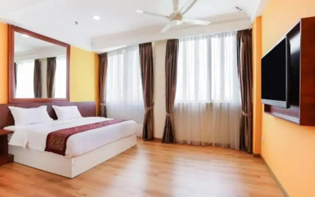 OYO 90892 L&E Hotel
