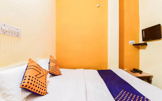 Hotel Tri-Lok Palace