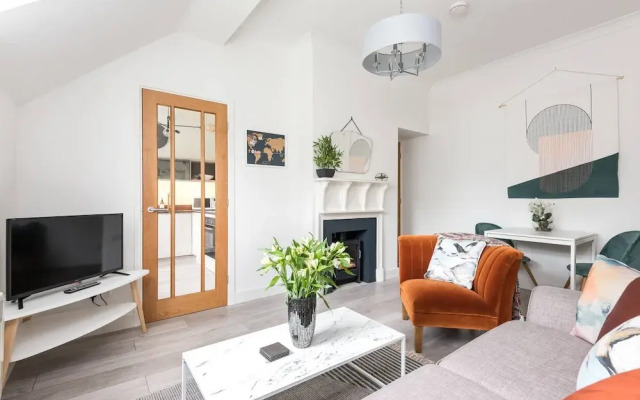Host Stay Feversham House