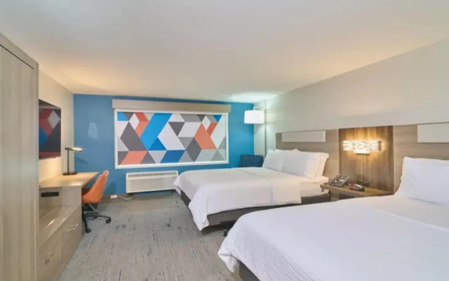 Holiday Inn Express & Suites DIAMOND