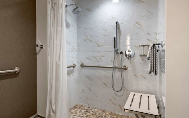 Cambria Hotel Fort Lauderdale Beach