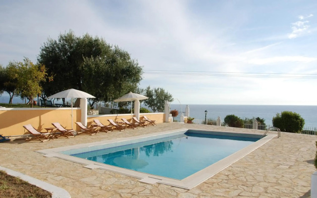 Villa Alex