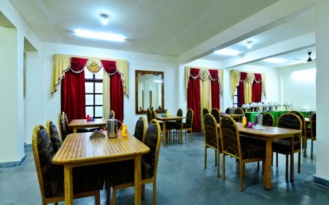 OYO 36255 Himalayan Regency