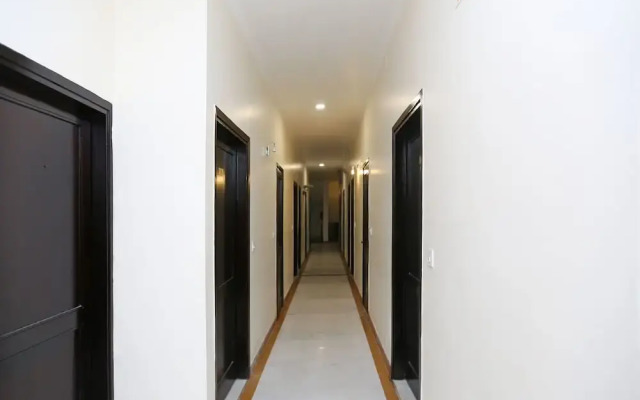 OYO 9606 City Centre Home