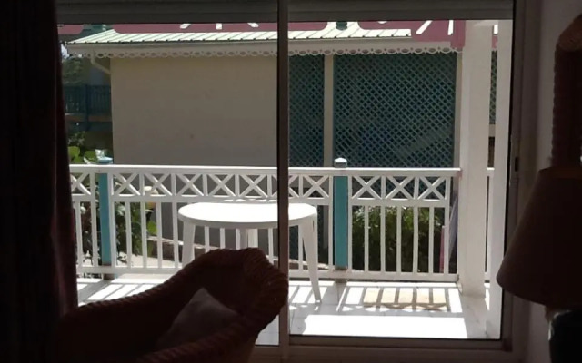 Studio 22 Orient Beach