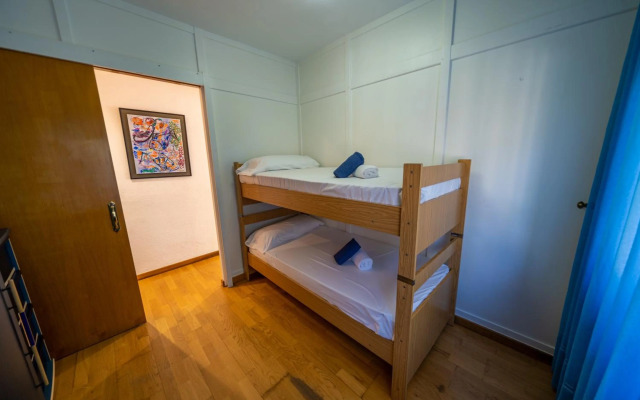 Villa Lux Gallery AC