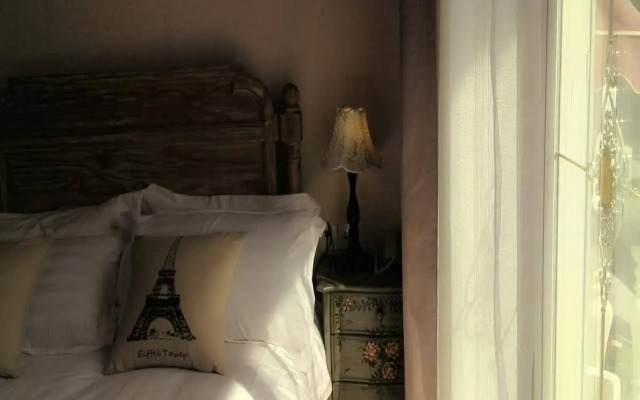 Hangzhou Moqi Garden Hotel