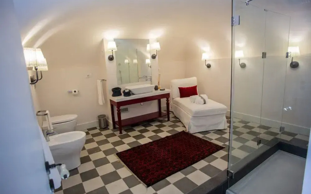 Suite 35