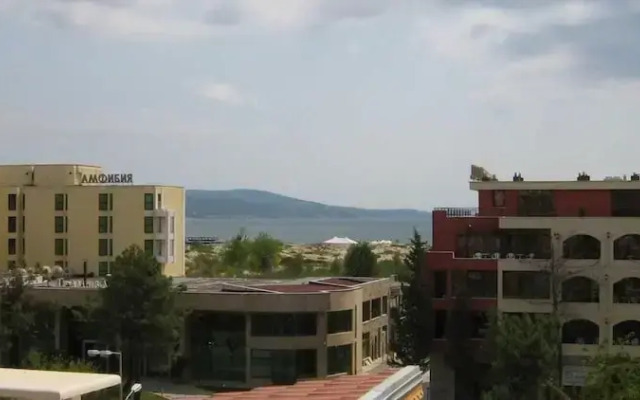 Meta Beach Budjet Hotel