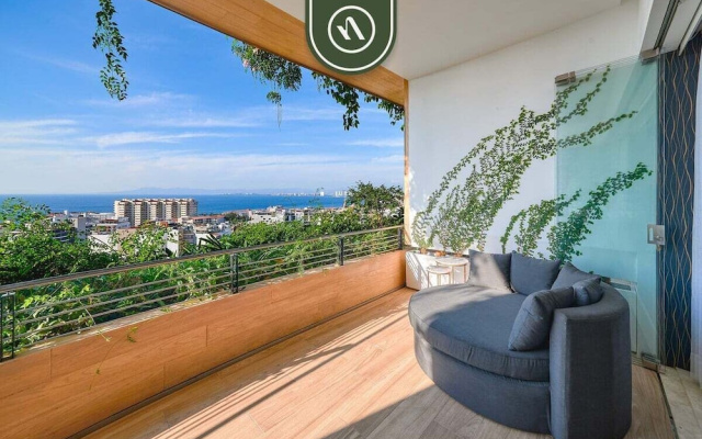 Luxury 1BR Condo - Rooftop Pool - Bay View