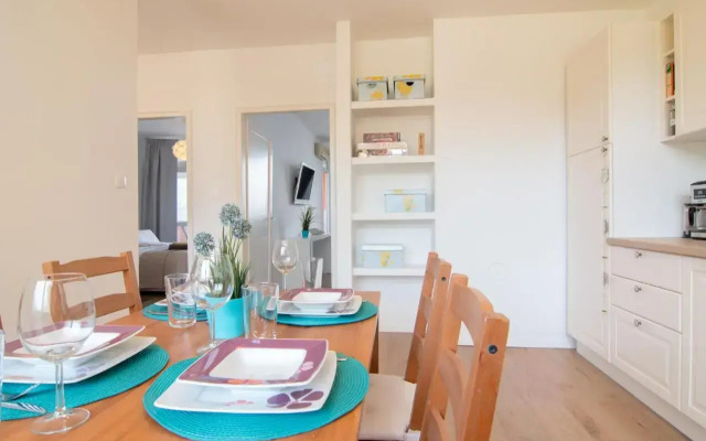 Harbour-Apartment with sea view and parking spot