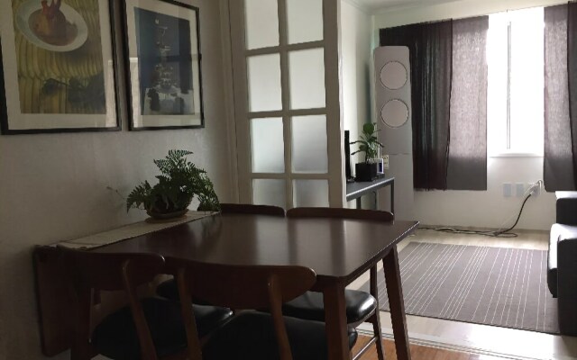 121Bukchon (Japanese Host)