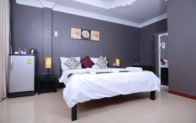 Pillar Hotel
