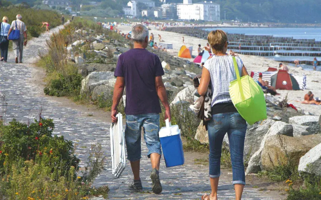 Apartment House Calmsailing, Borgerende