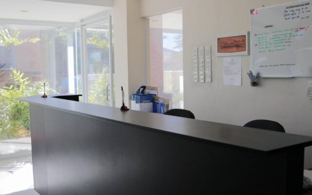 RedDoorz @ Grand Apartelle Hernan Cortes Cebu