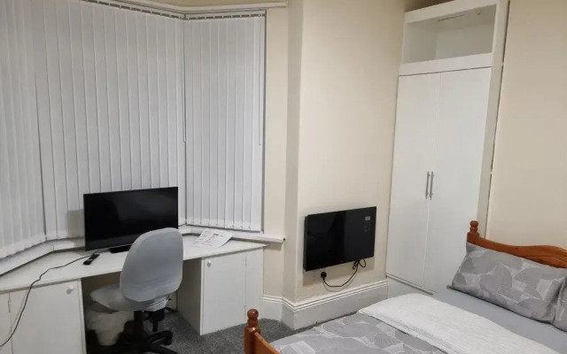 Remarkable 3-bed House in Wallsend