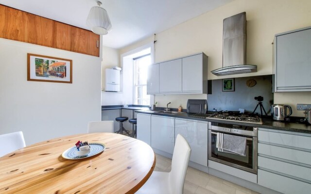 Morningside Apartment By Guestready