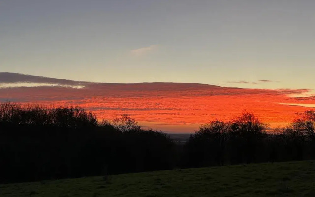 Luxury Shepherd's Hut Style Cabin With Views