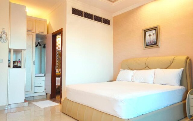 Luxury Seafront Pool Villa - 3 Stories & Roof floor - All Master Bedrooms