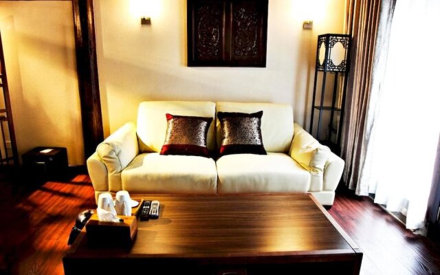 Lijiang Lemon Resort