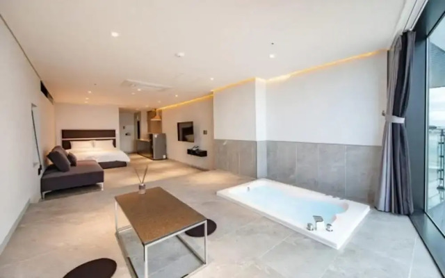 W spa pool villa A