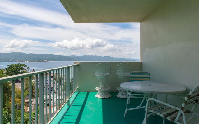 Horizon Beach Studio