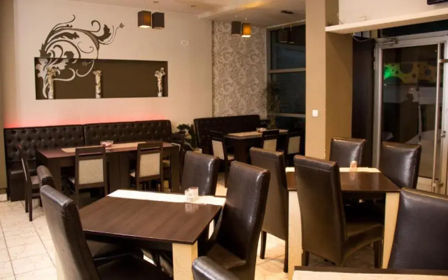 Garni Hotel Rile Men