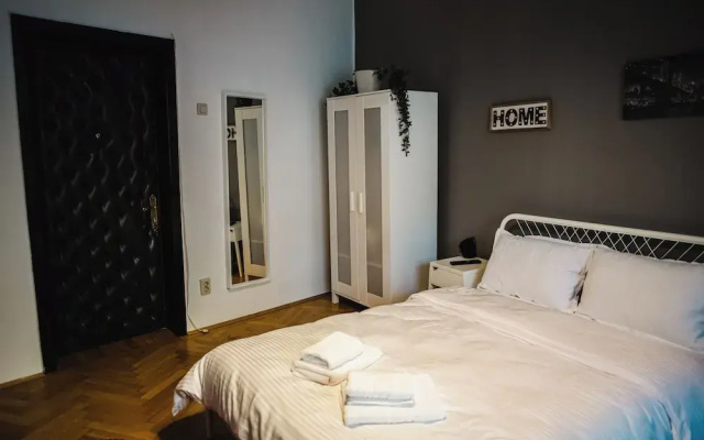 OldTown Suites Smârdan - Pumo Properties