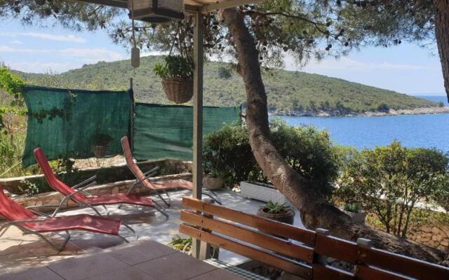 Holiday home Ana-30m from beach