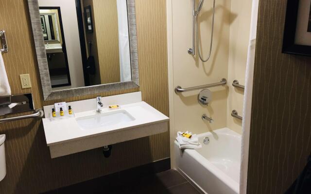 Best Western Plus Portland Airport Hotel & Suites