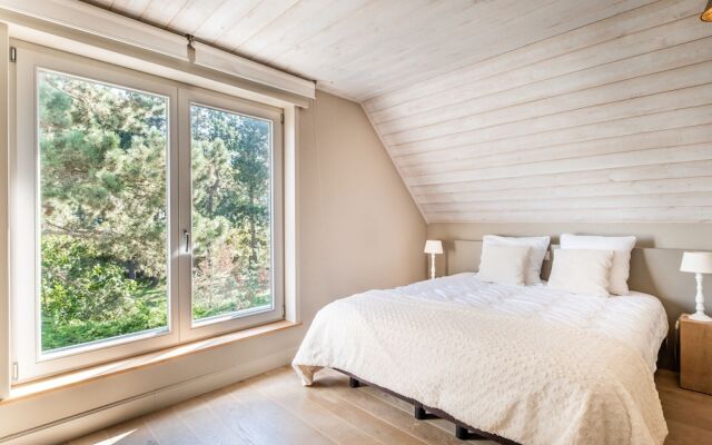 Villa Laury Luxurious in a Quiet Location