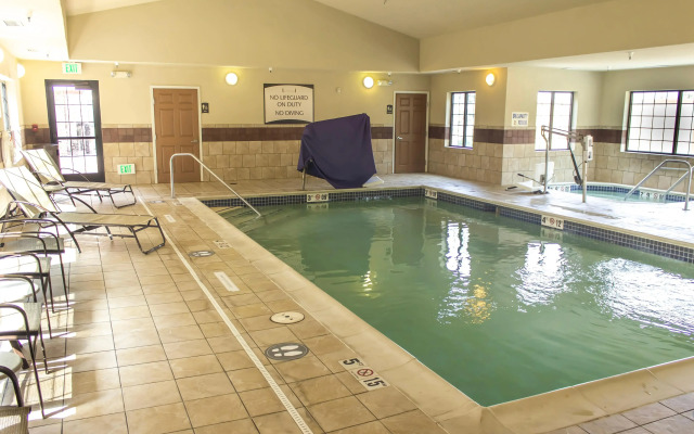 Staybridge Suites Minot by IHG