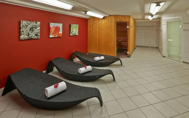 Apart-Hotel Operated By Hilton