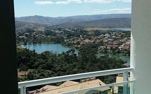 Casa no Mirante de Escarpas
