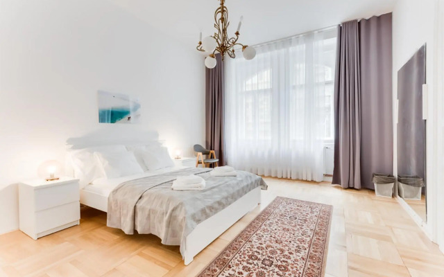 The Dancing House Residence