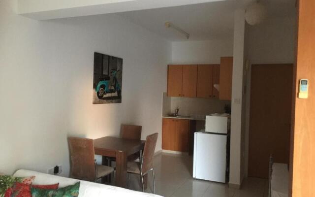 Davi's Studio Apartment